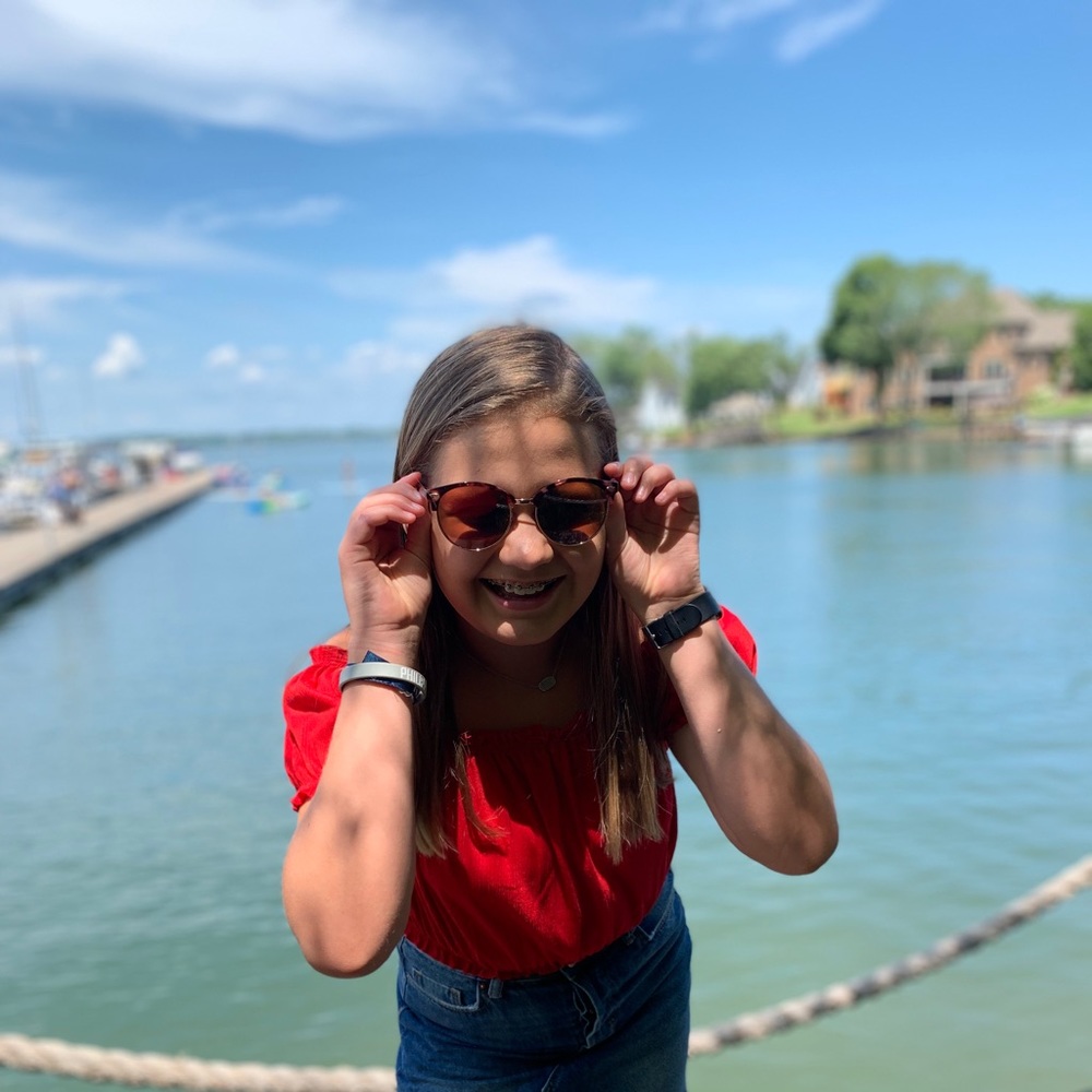 Meet your Posher, Kayla